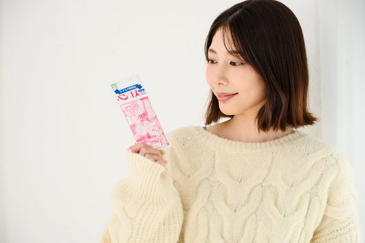 こんなトイレ掃除用品見たことない!持ち歩けるミニスティックブラシ『ベンコス』